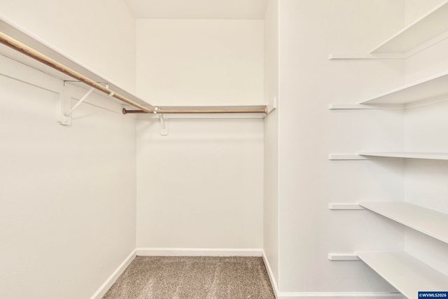 979 Burley Hill Dr NW, Salem, OR 97304