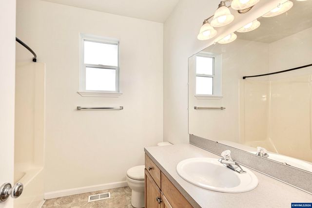 979 Burley Hill Dr NW, Salem, OR 97304