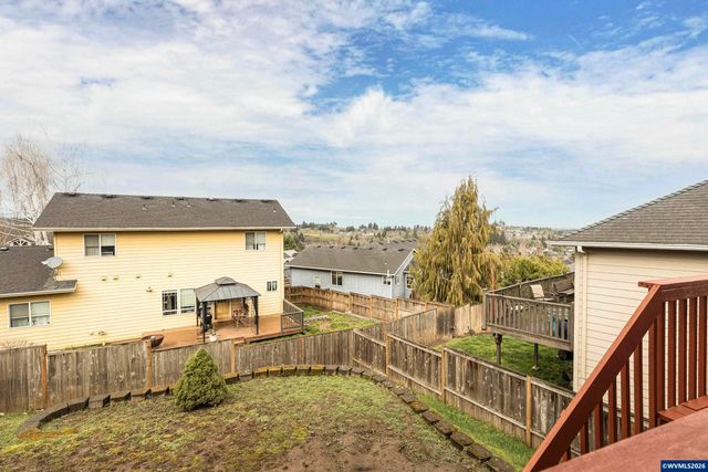 979 Burley Hill Dr NW, Salem, OR 97304