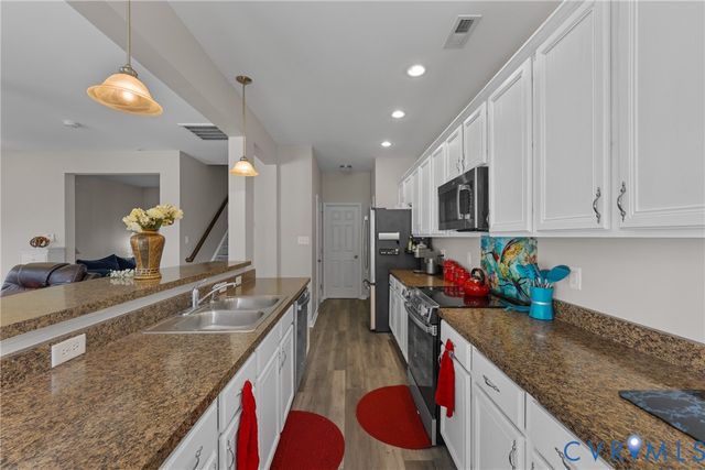3221 Kenton Ct, Toano, VA 23168