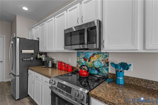 3221 Kenton Ct, Toano, VA 23168