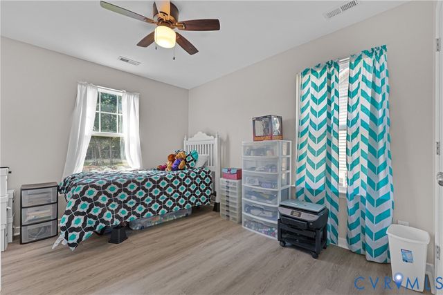 3221 Kenton Ct, Toano, VA 23168