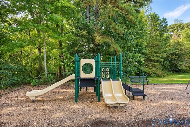 3221 Kenton Ct, Toano, VA 23168