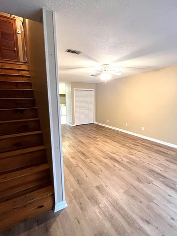 126 Brian Court, Daleville, AL 36322