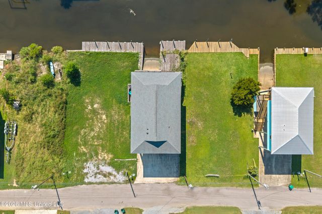 4030 Mindanao, Bay Saint Louis, MS 39520