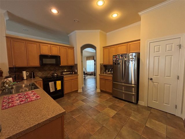 215 Avondale Lane, Bossier City, LA 71112