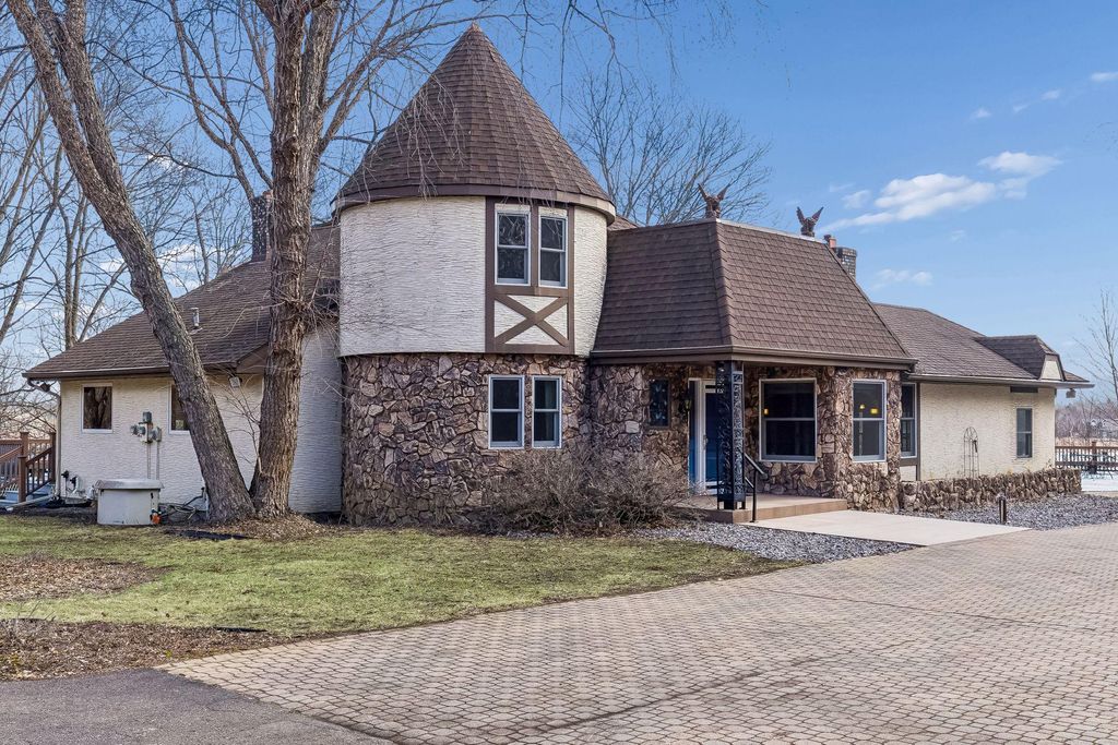 2830 Crescent Road, Harris, MN 55032