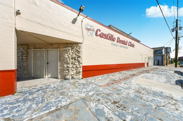 2919 Canal Street, Houston, TX 77003