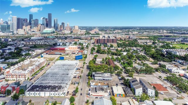 2919 Canal Street, Houston, TX 77003