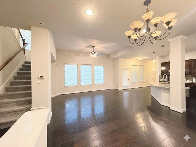 6722 Deleon Street, Irving, TX 75039