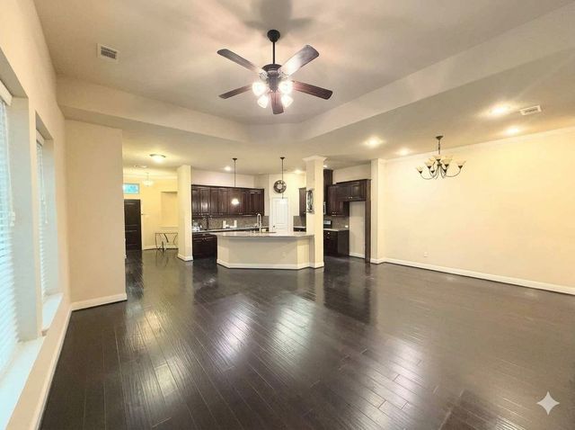 6722 Deleon Street, Irving, TX 75039
