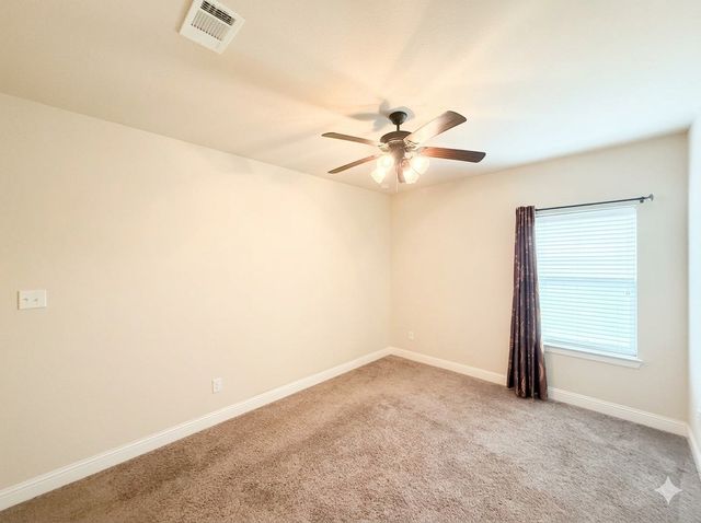 6722 Deleon Street, Irving, TX 75039