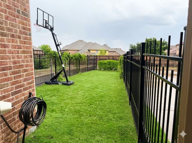 6722 Deleon Street, Irving, TX 75039