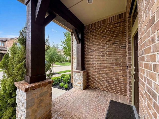 6722 Deleon Street, Irving, TX 75039