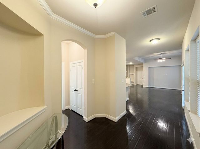 6722 Deleon Street, Irving, TX 75039