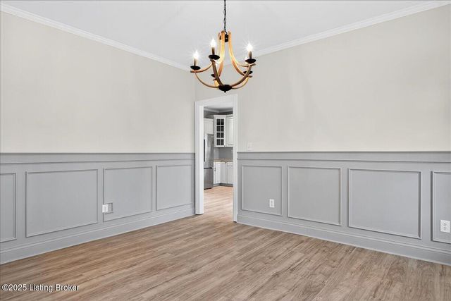 10206 Easum Rd, Louisville, KY 40299