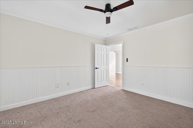 10206 Easum Rd, Louisville, KY 40299