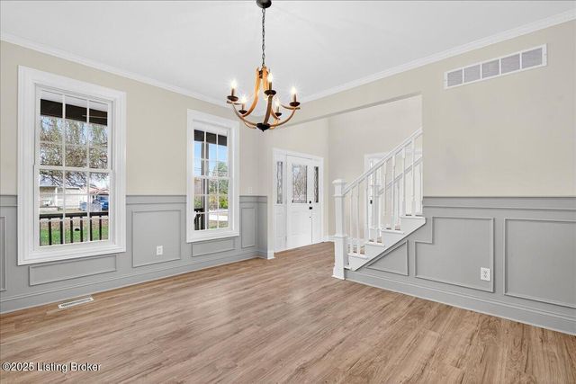 10206 Easum Rd, Louisville, KY 40299