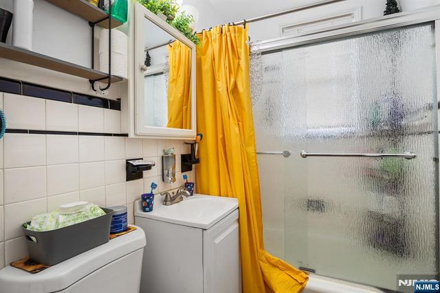 58 Floyd Avenue, Bloomfield, NJ 07003