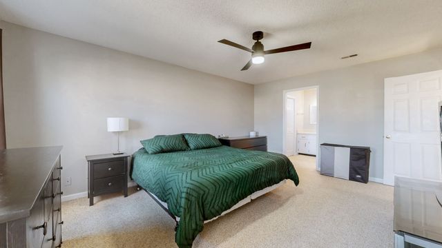 404 Boscobel Ct, Clarksville, TN 37040