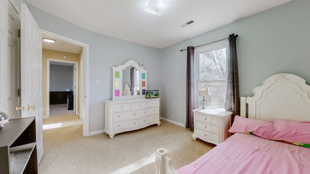 404 Boscobel Ct, Clarksville, TN 37040