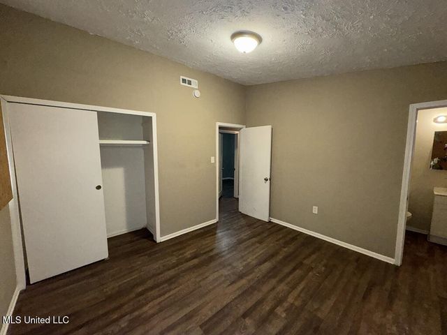 3320 Ridgeland Drive, Jackson, MS 39212