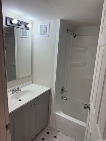 1311 W Hein Rd Lot 18, San Antonio, TX 78220