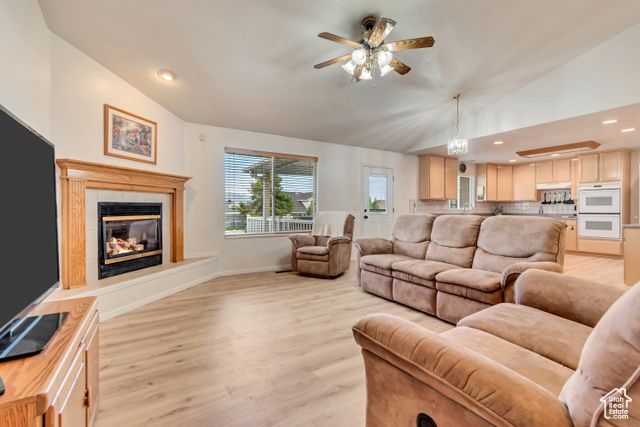 12159 S SWENSEN CIR, Riverton, UT 84096