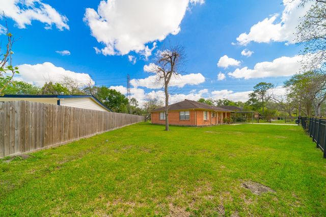 7015 Kopman Drive, Houston, TX 77061