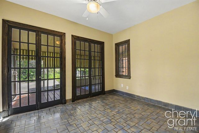 1139 Cadillac Drive, Grand Rapids, MI 49506