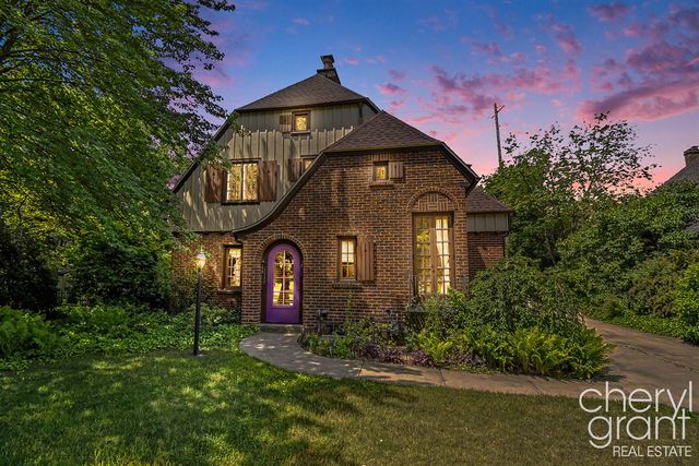 1139 Cadillac Drive, Grand Rapids, MI 49506