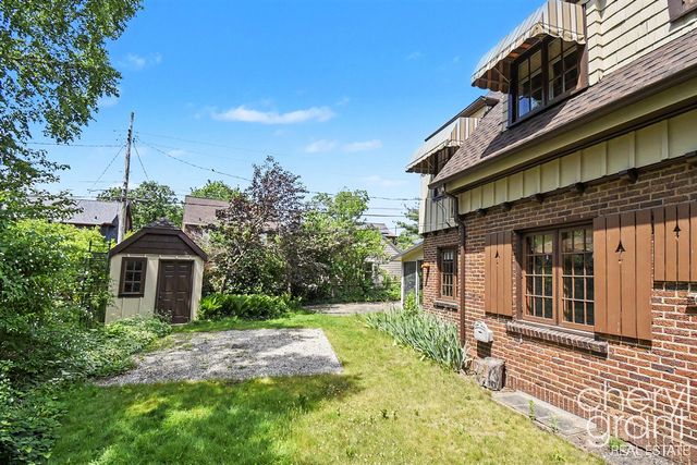 1139 Cadillac Drive, Grand Rapids, MI 49506