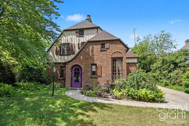 1139 Cadillac Drive, Grand Rapids, MI 49506