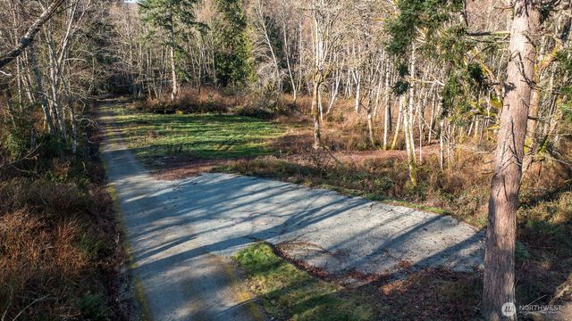 105 N Sunrise Boulevard, Camano Island, WA 98282