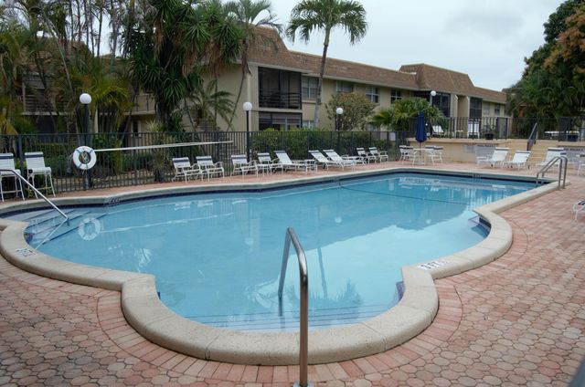 1301 NW 12th Avenue 411a, Boca Raton, FL 33486