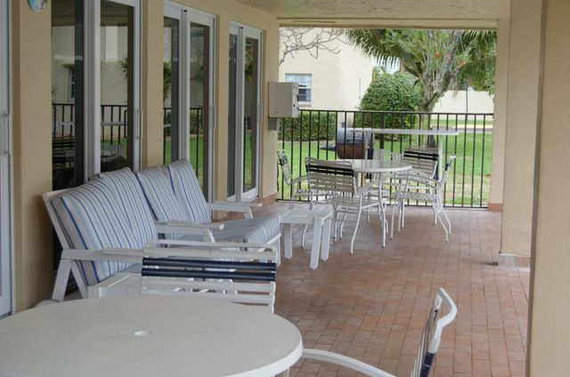 1301 NW 12th Avenue 411a, Boca Raton, FL 33486