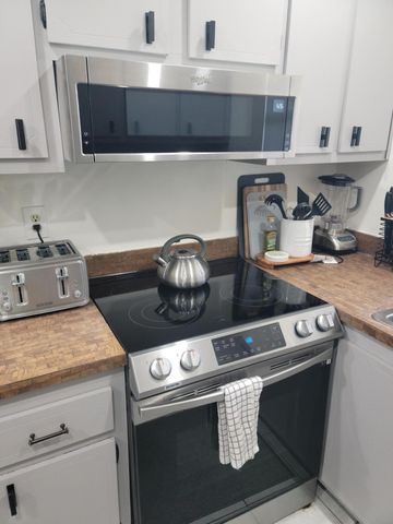 1301 NW 12th Avenue 411a, Boca Raton, FL 33486