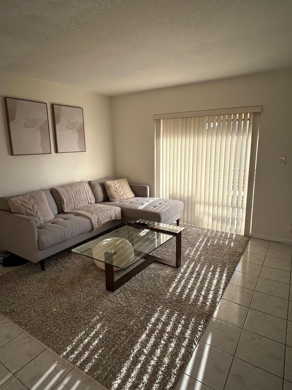 1301 NW 12th Avenue 411a, Boca Raton, FL 33486