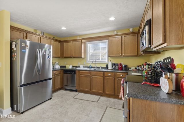 1452 Windfield Drive, Morristown, TN 37813