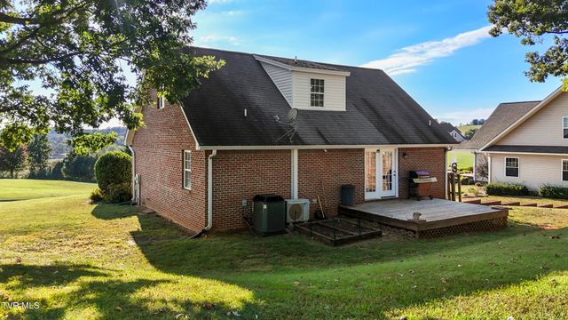 1452 Windfield Drive, Morristown, TN 37813