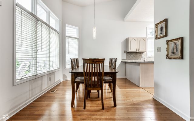7853 Clearwater Parkway, Indianapolis, IN 46240