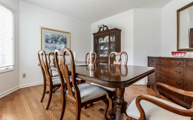 7853 Clearwater Parkway, Indianapolis, IN 46240