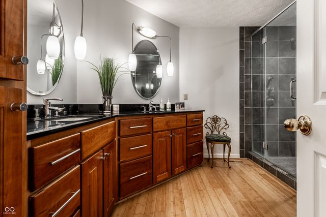7853 Clearwater Parkway, Indianapolis, IN 46240