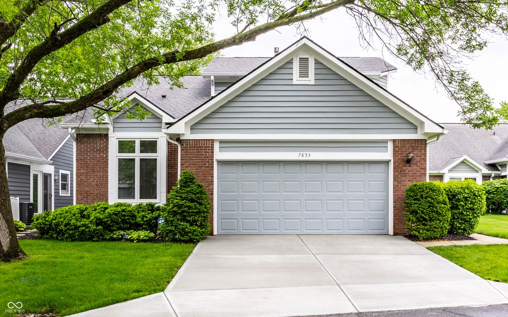 7853 Clearwater Parkway, Indianapolis, IN 46240