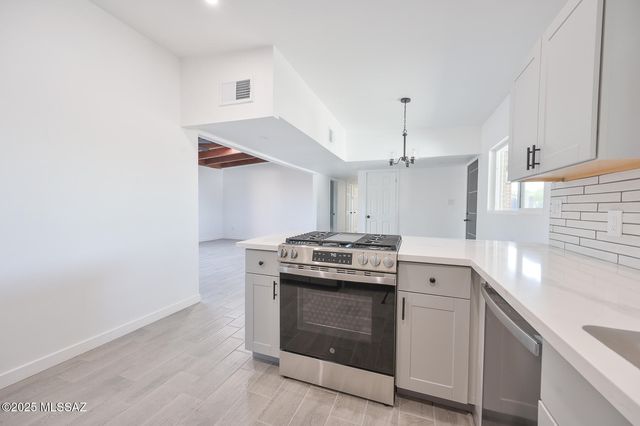 4131 E Glenn Street, Tucson, AZ 85712