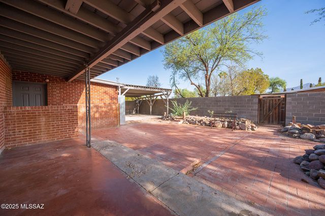4131 E Glenn Street, Tucson, AZ 85712