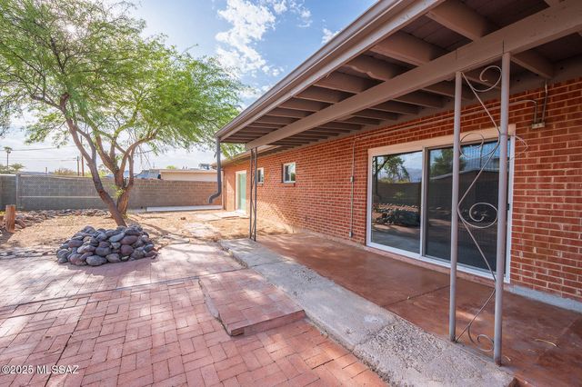 4131 E Glenn Street, Tucson, AZ 85712