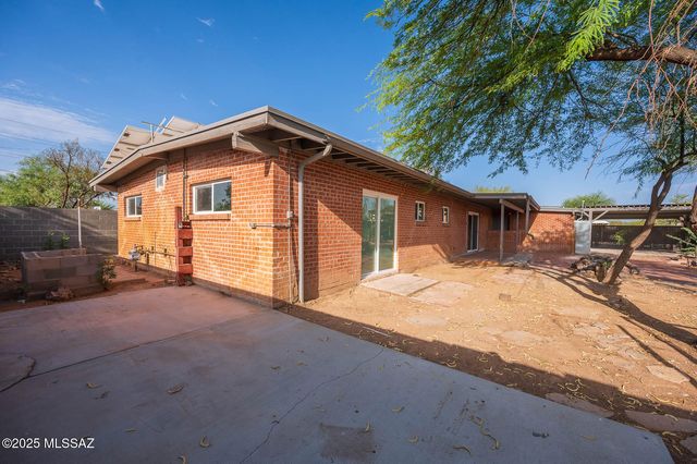 4131 E Glenn Street, Tucson, AZ 85712