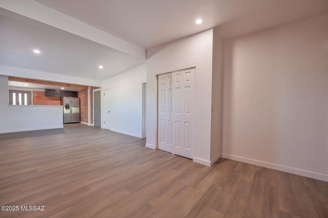 4131 E Glenn Street, Tucson, AZ 85712