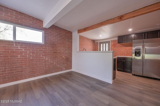 4131 E Glenn Street, Tucson, AZ 85712